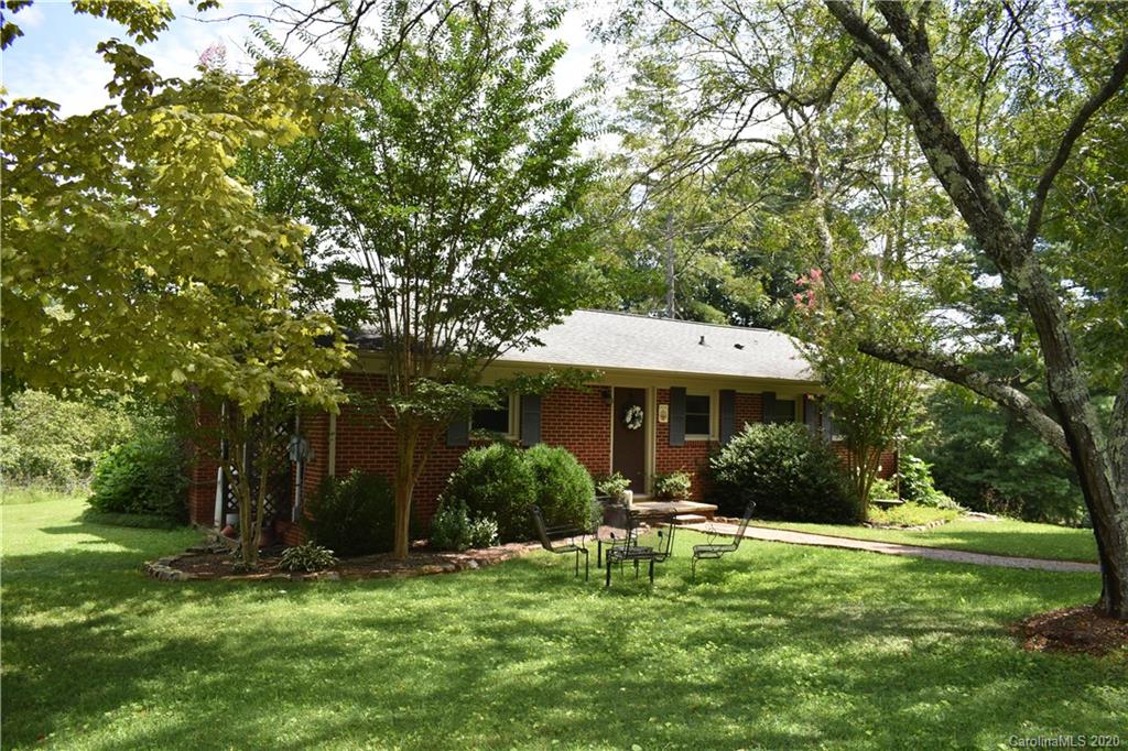 WhitsonRE's tweet photo. New Listing! $475,000.00, 2BR, 2BA, 231 Upper Haw Branch Road, MARION, NC 28752, Full Details https://t.co/GZ4wGexlOZ https://t.co/prMXMbvXEN