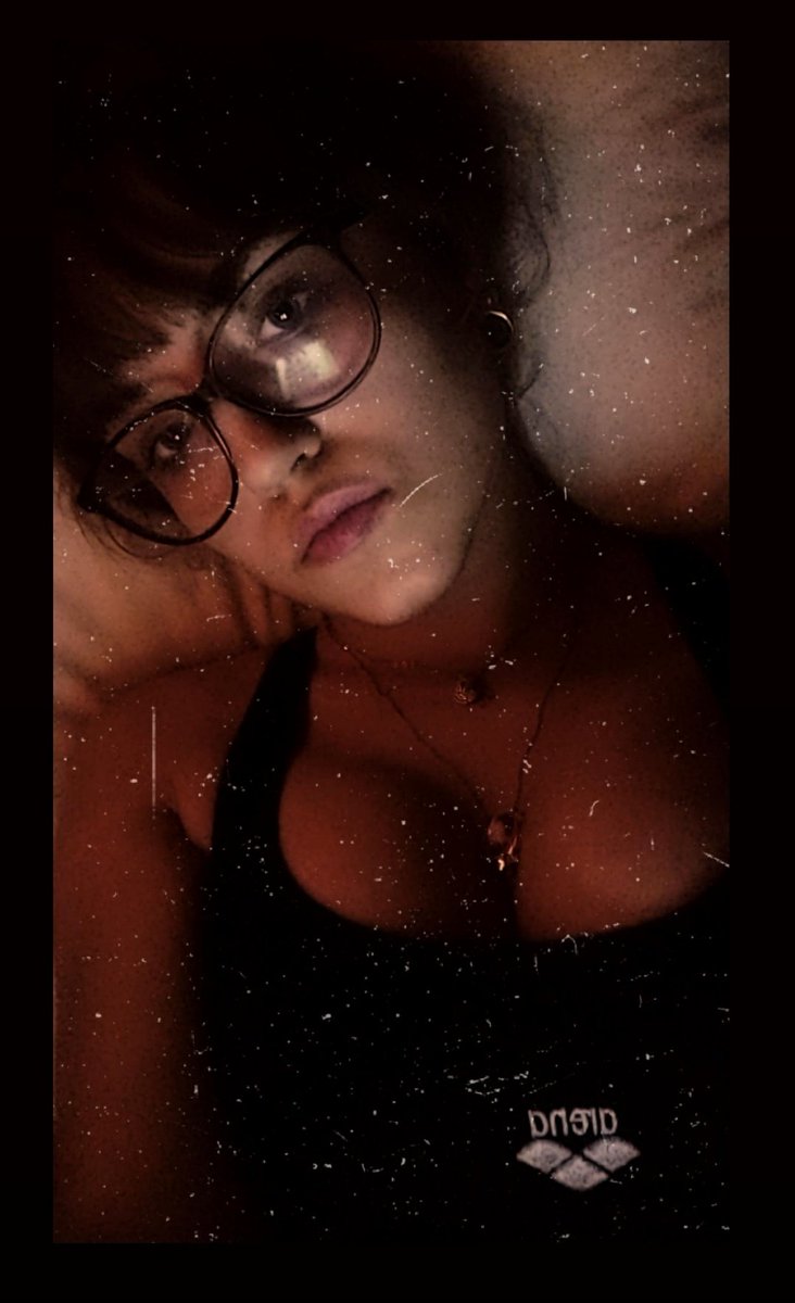 alessiatesta01's tweet photo. Come due farfalle 
che si elevano nell'aria
Uniamo nello spazio 
I nostri sospiri
Come due farfalle
Che si librano nell'aria
Ci sentiamo liberi 
Fra le catene del mondo.
Ig: @isaporidellapoesia https://t.co/ni5TBUSUPZ