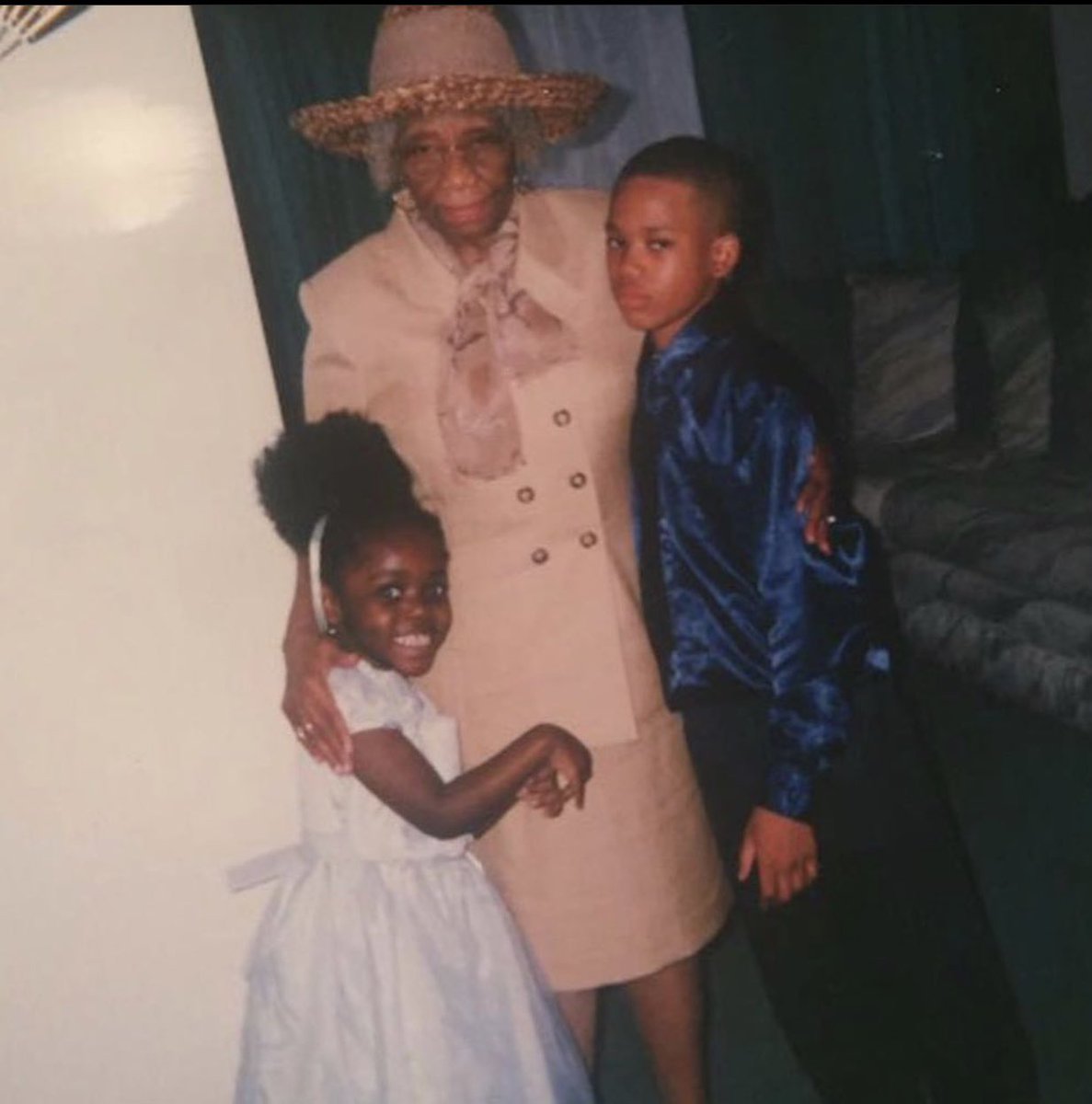 _youngyazz's tweet photo. I love you for life and beyond RuRu keep me on the right path my baby. #RubiesAreForever♥️ https://t.co/4Jdpqbi91W