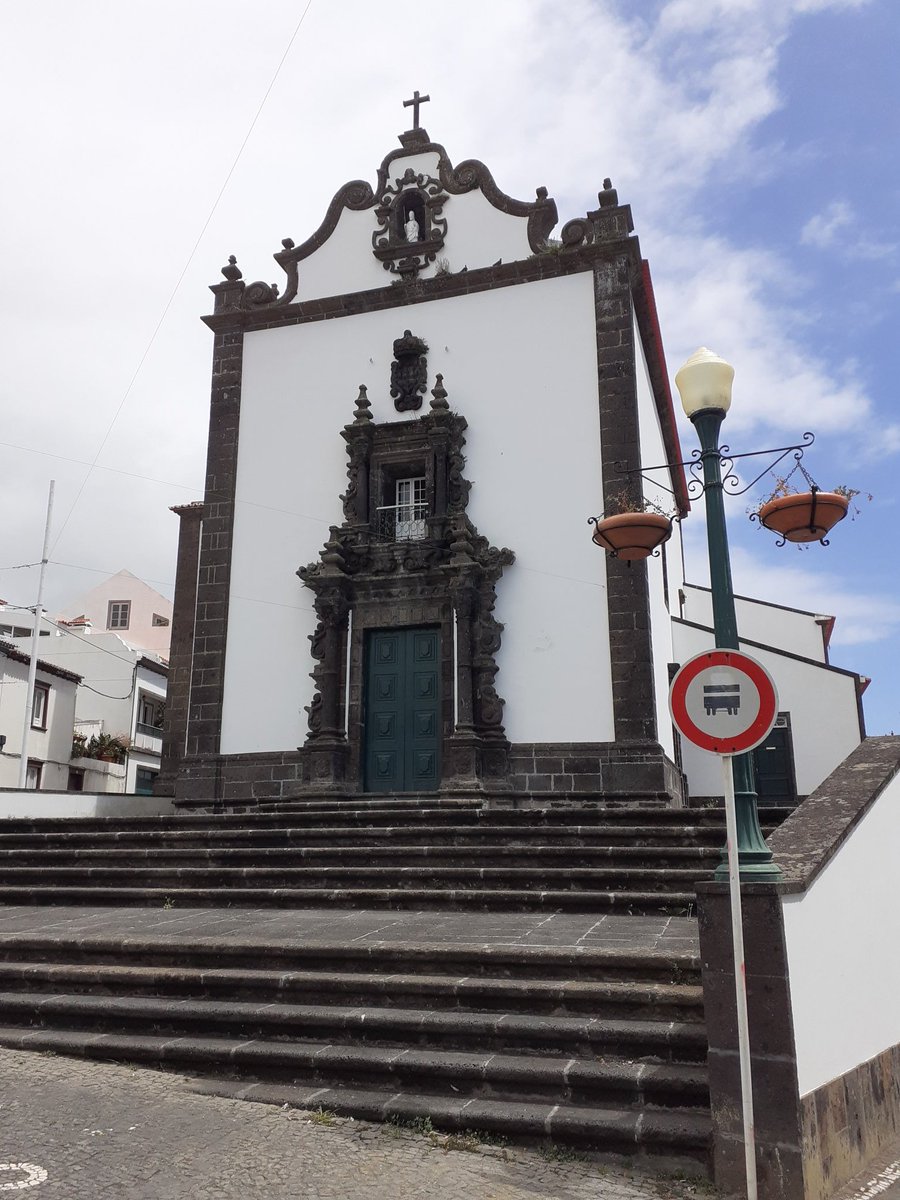 A stop in Vilafanca do Campo, that was the first capital of Azores until it got devastated by an earthquake in 1522, then I went to Furnas, known for its thermal waters.The forests are a strange mix of European and tropical. Thermal baths crowded... Better avoid I guess.34/n &ndash; bei  Parque Terra Nostra
