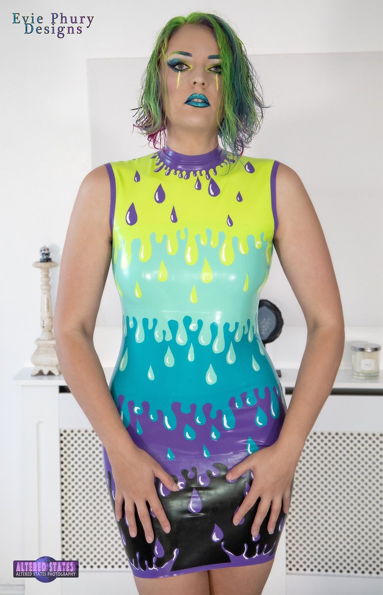 altstatesphoto's tweet photo. First of the #Latex Images with @misseviephury in her own creation ‘The Drip Dress’ from #eviephurydesigns, Evie can also be found designing with @7sinlatex #illamasqua #urbandecay #fundayfetish #fetish #alternativegirl #model #latexdress #latexdesigner #colouredlatex https://t.co/ygBq3UMMsd