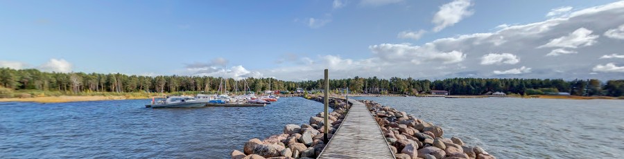 simonovkvramble's tweet photo. #Russia, #Leningradskaya Oblast, #Vyborgsky district, village #Ozerki. View of the village. Chapel on the shores of the Baltic Sea / #Россия,#Ленинградская Обл,#Выборгский район,посёлок #Озерки. Вид на посёлок. Часовня на берегу Балтийского моря https://t.co/UIjJWZlgO6