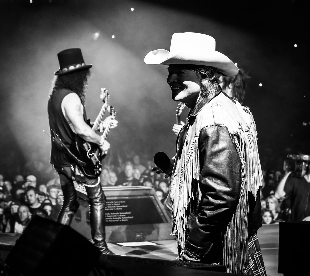 gunsnroses's tweet photo. Good F’n times https://t.co/u6Lv65mTGc