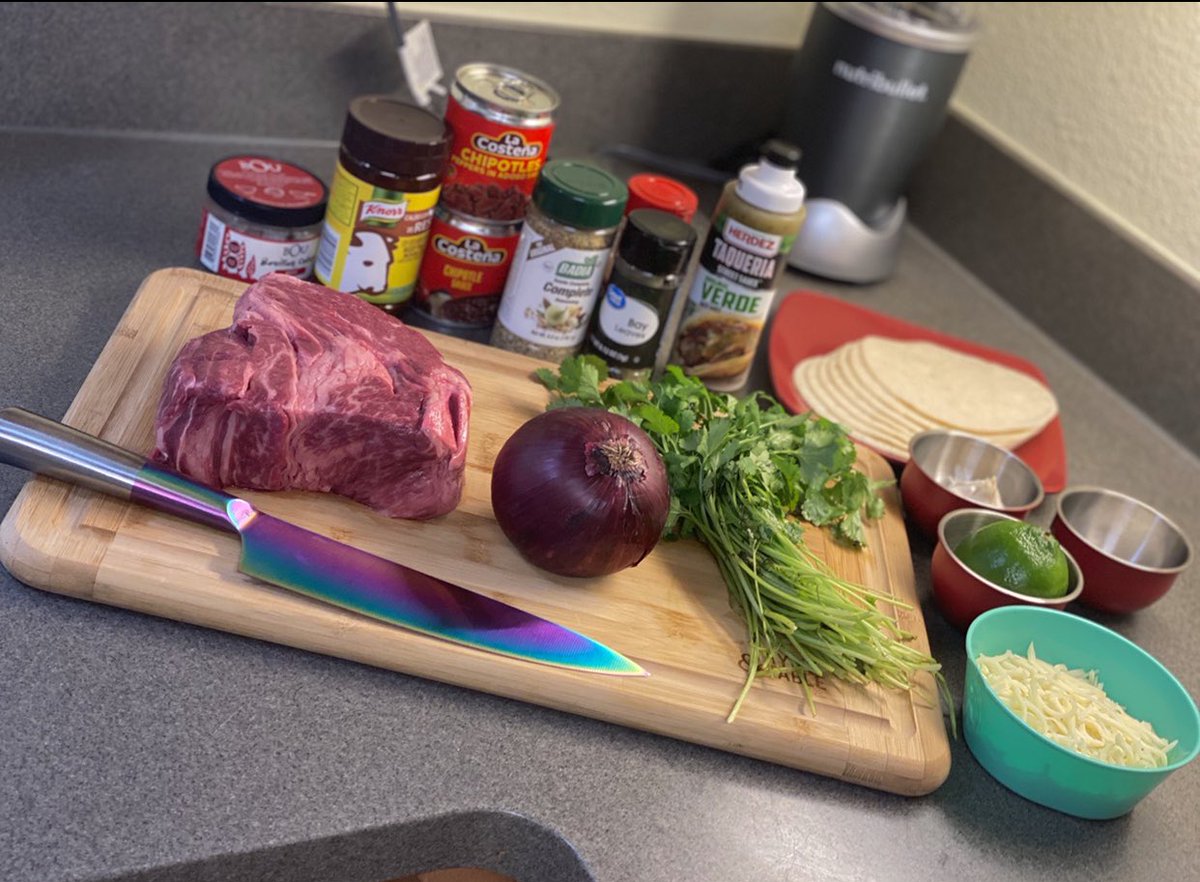 Briidagee's tweet photo. Birria Quesa Tacos 🌮
#Personalchef
#MyFirstAttempt https://t.co/DNTAFg5K4T