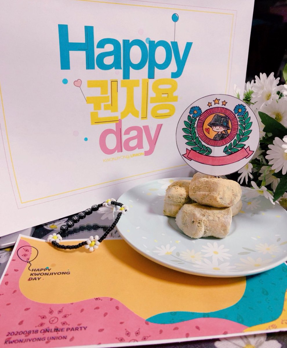 🎂🎂🎂🎉🌼💕
#happyKWONJIYONGday <a href="/IBGDRGN/">G-DRAGON</a> <a href="/GD_fanunion/">권지용(지드래곤) 팬연합</a>