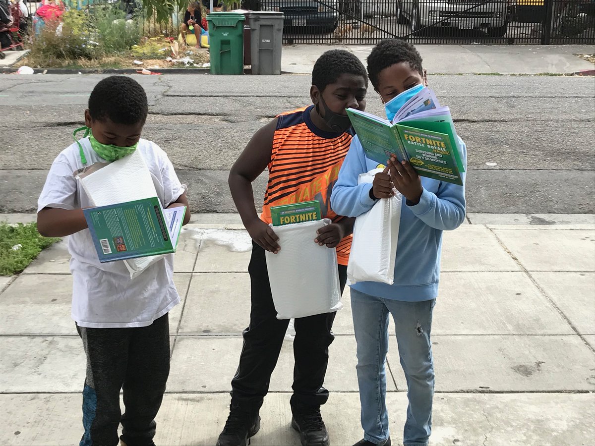 oaklibrary's tweet photo. Drop by any OPL location to scoop up your Summer Reading Prize Books!
Log your reading and learn more: https://t.co/PTELGIGhw5
#OPLSummer https://t.co/SEjgdkKVoF