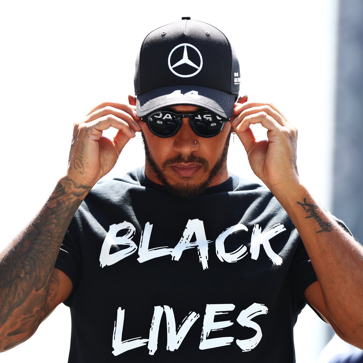 LewisHamilton's tweet photo. One day I hope we’ll all be seen as equal. Until then, it’s #BlackLivesMatter always. https://t.co/IbdNpofbg1