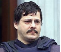 August 1995, Belgian police had failed to connect the dissapearances of four young girls to the same kidnapper. Marc Dutroux's own mother wrote to the police to tell them she had seen 2 girls imprisoned in his basement. The police did nothing.