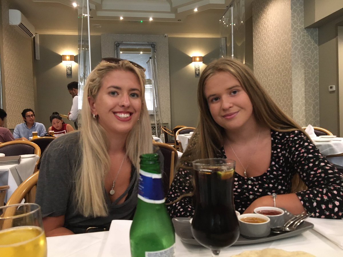 BrownSfbrown14's tweet photo. Eldest celebrating graduation ! #sportexercisescience :) masters in occupational health beckons xx https://t.co/jTdtiH2xX0