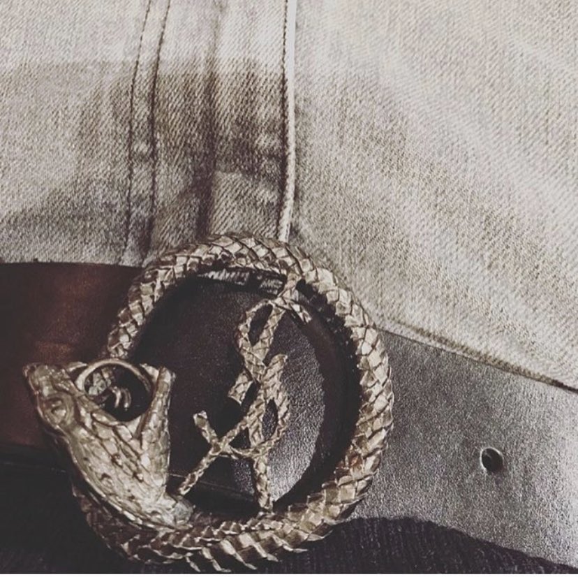300meech's tweet photo. Bought it cause I wanna be like thugga #ysllife https://t.co/aNy9xbMODk