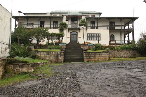 9.  The First HotelThe Itegue Taitu Hotel(እቴ ጌጣይቱ) is a first hotel in AddisAbaba, Ethiopia. The Taitu Hotel was built in 1905/1906 (1898 in the Eth).