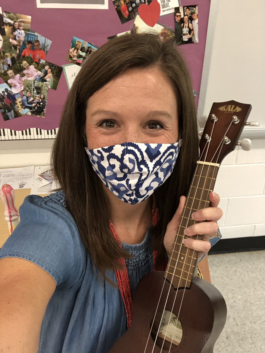 SarahC_Rickman's tweet image. The start to year 12 looks a little bit different but it’s going to be AWESOME! 🎶❤️🤗 #musiconline #ukecandoit @Smith_Seabees