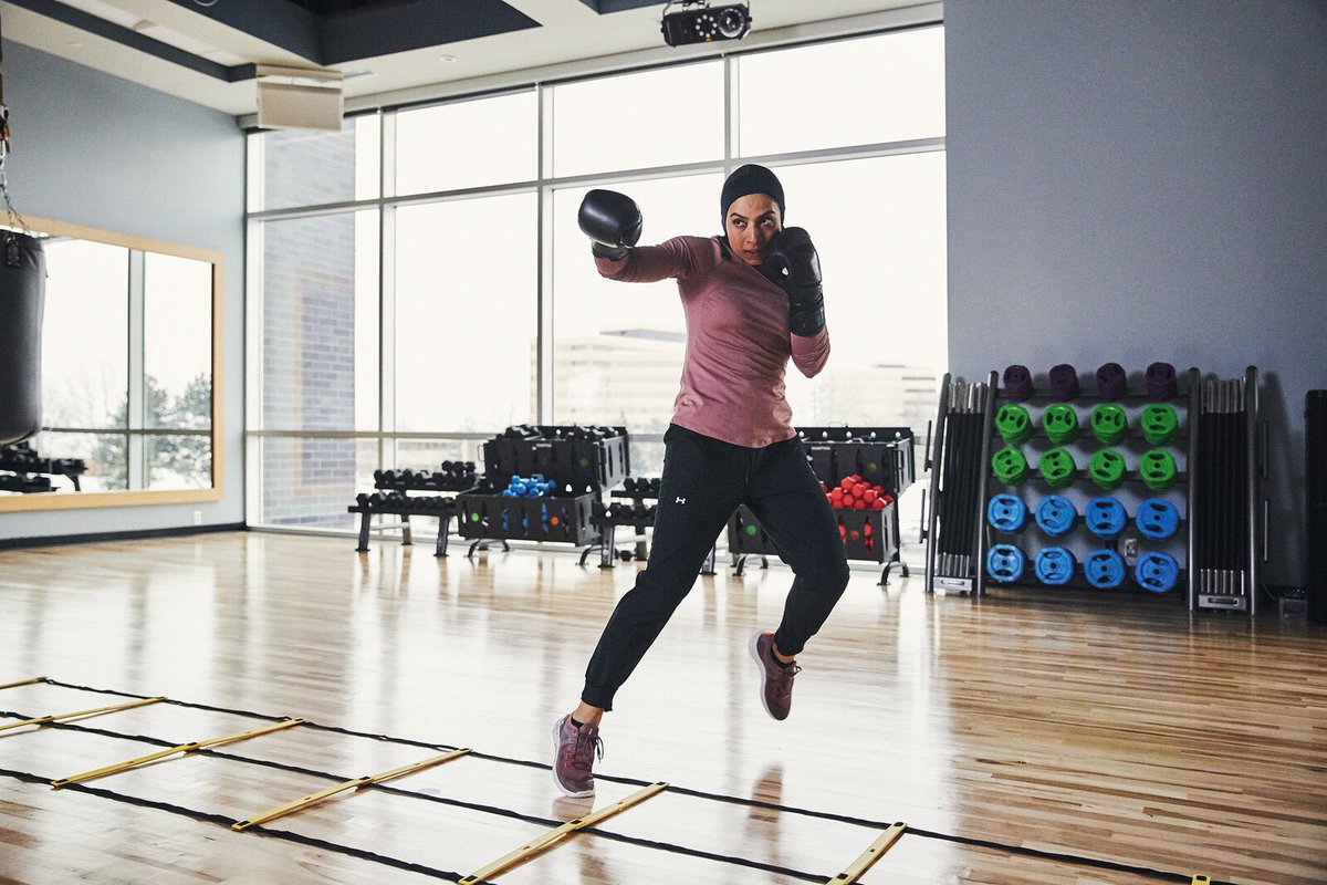 PatrikFrisk's tweet photo. Every athlete should have the gear she needs to be the best.
 
The Under Armour Sport Hijab was developed with the help of Hijabi athletes from around the world including Saman Munir (@makeuphijabs): https://t.co/lwsKPDoCCL https://t.co/eOaYJGQ1iu