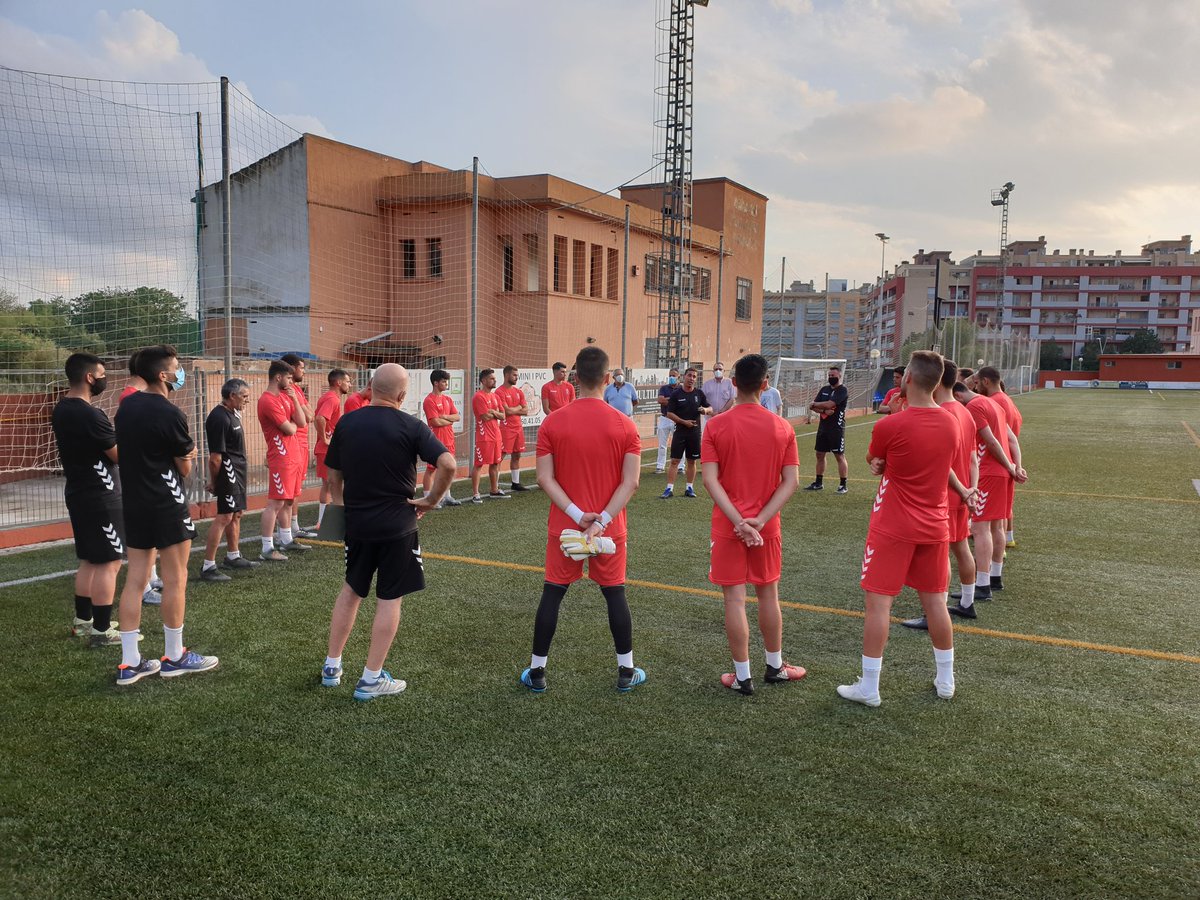 dprats91's tweet image. Comença la pretemporada a la @UEValls #FutbolCat #3adiv5