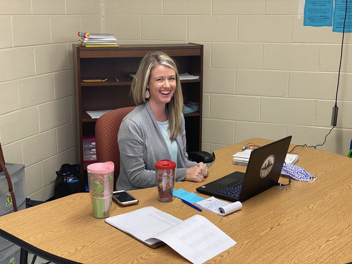 What distance learning looks like from our side.  Lots of smiles! @FreyFlames @CobbSchools @WilliamHDryden @cobbsped #day1intheBooks #coTeachers #ALP #greatTeachers