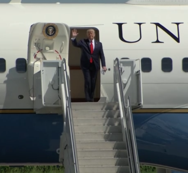 As 'God Bless the USA' plays,  @POTUS emerges from Air Force One.