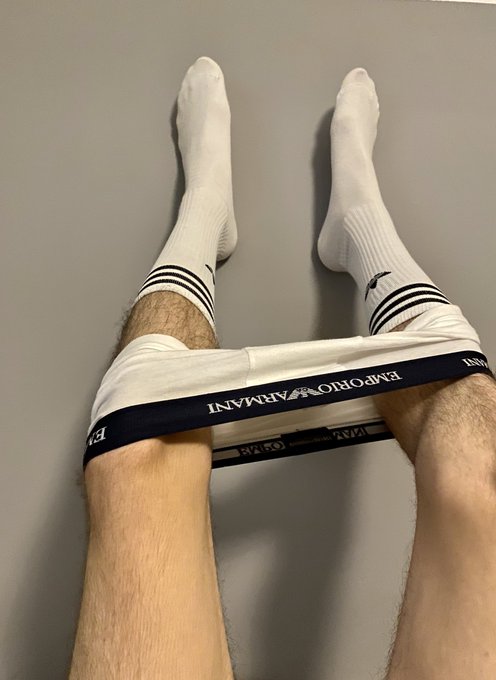 Do you like white socks? ??

#gay #gayboy #gayxxx #gaylokal #gaywhitesocks #gaywhitesox #whitesocks #gaywhitesocksfetish