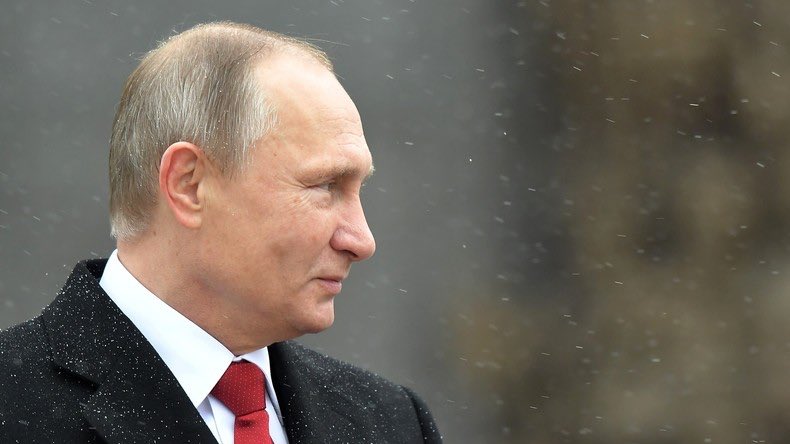 SavionsLe's tweet photo. Le saviez vous ?
Le design de la bwm i8 a été inspiré par le visage de Vladimir Poutine https://t.co/5jSufGVeAe