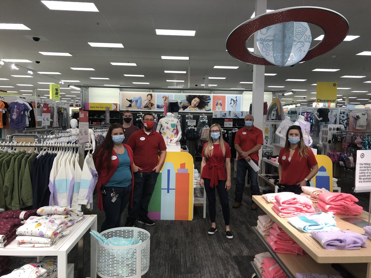 Thank you T1891 Team and <a href="/brookesunwall/">Brooke Sunwall</a> for hosting our intern Taylor! You make Target Great! Congrats to Taylor on the internship 🎯🙌🏼@psjane