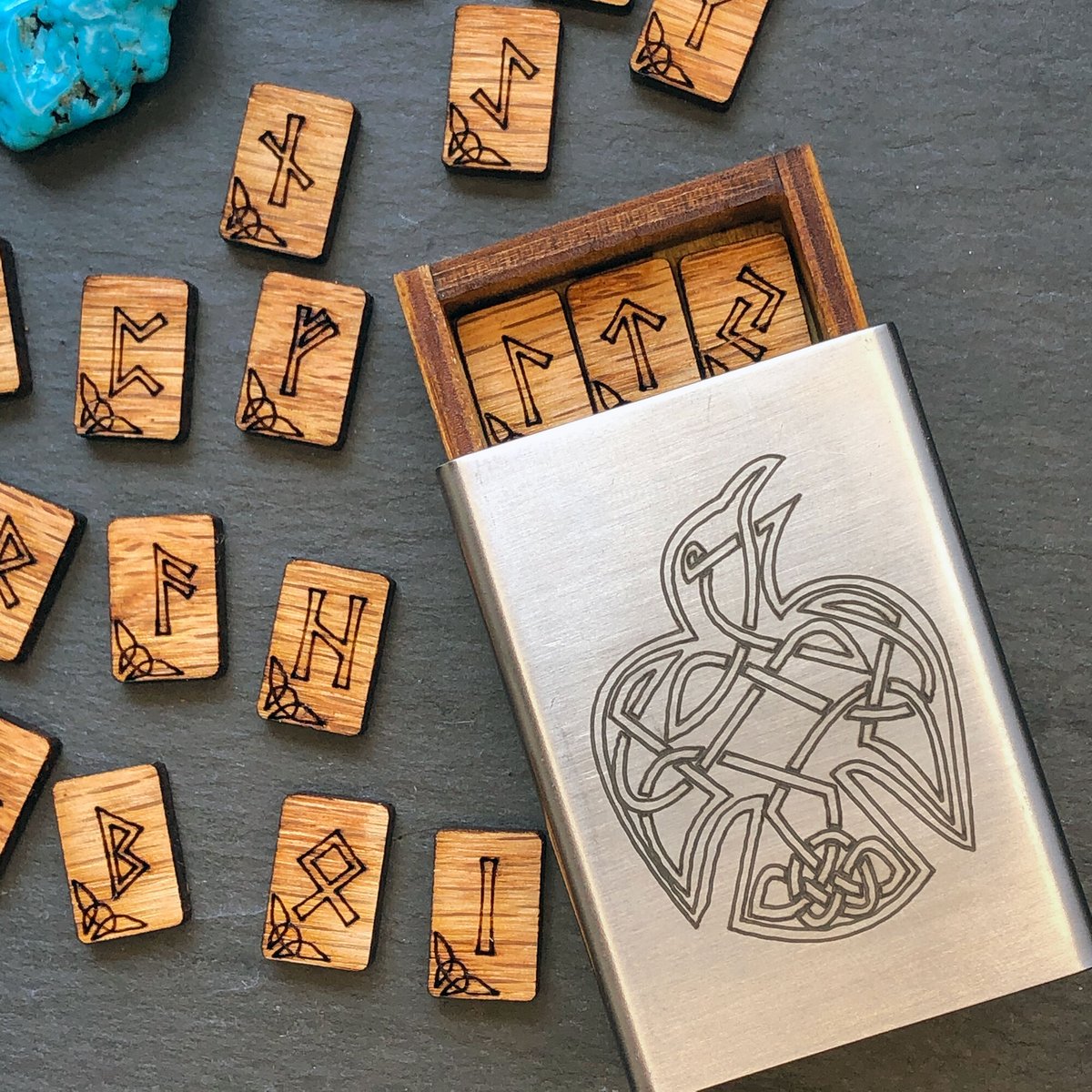 The Travel rune are now made of Solid Oak!  I reworked the design to work with oak, and I think they look amazing!  What do you think?
.
.
.
#CelticKnotWorks #oak #Runes #elderfuthark #Rune #vikings #viking #vikingstyle #vikingsofinstagram #loveVikings #norse #norsemythology #vik