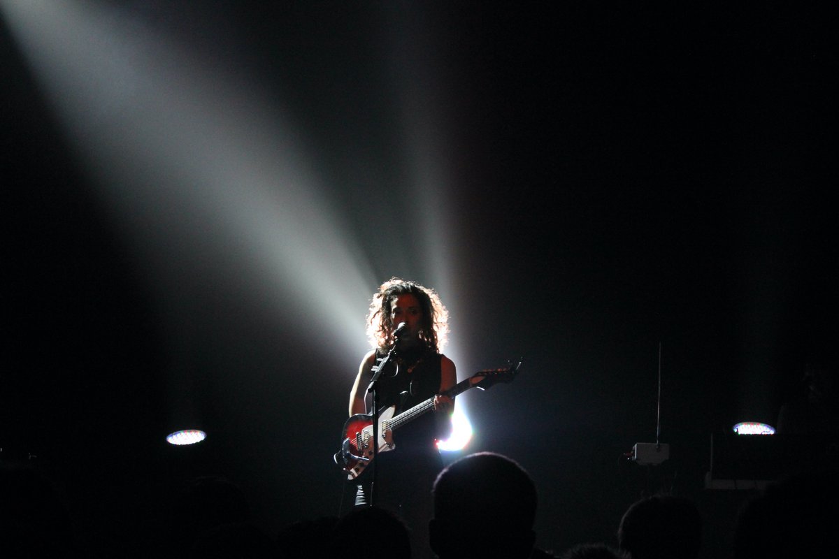 theslowdown's tweet image. Take us back ... to St. Vincent ( @st_vincent ) on May 14, 2012. A true master. Incomparable slayer like no other...well, except maybe Slayer. #historyofslowdown #takeusback #staysafe
