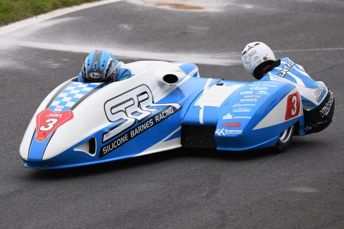 holdensidecar's tweet photo. Its race week ....Snetterton this weekend😄😄😄😄😄
Looking forward to riding my SBR Yamaha with Jake Lowther ..
..#Billsmart https://t.co/XFt0Rrx1A8