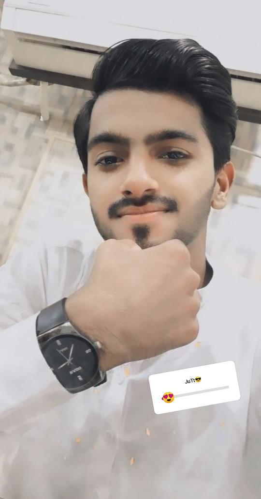 JamalJutt13's tweet photo. 👑#تیری_سمجھ_تو_بار_اے

👑#سوچیاں_نا_کر_بس_فوٹو_ویکھیاں_کر🔥💯
🔥😎JuTt💪🖕 https://t.co/6gNDDpVAyE