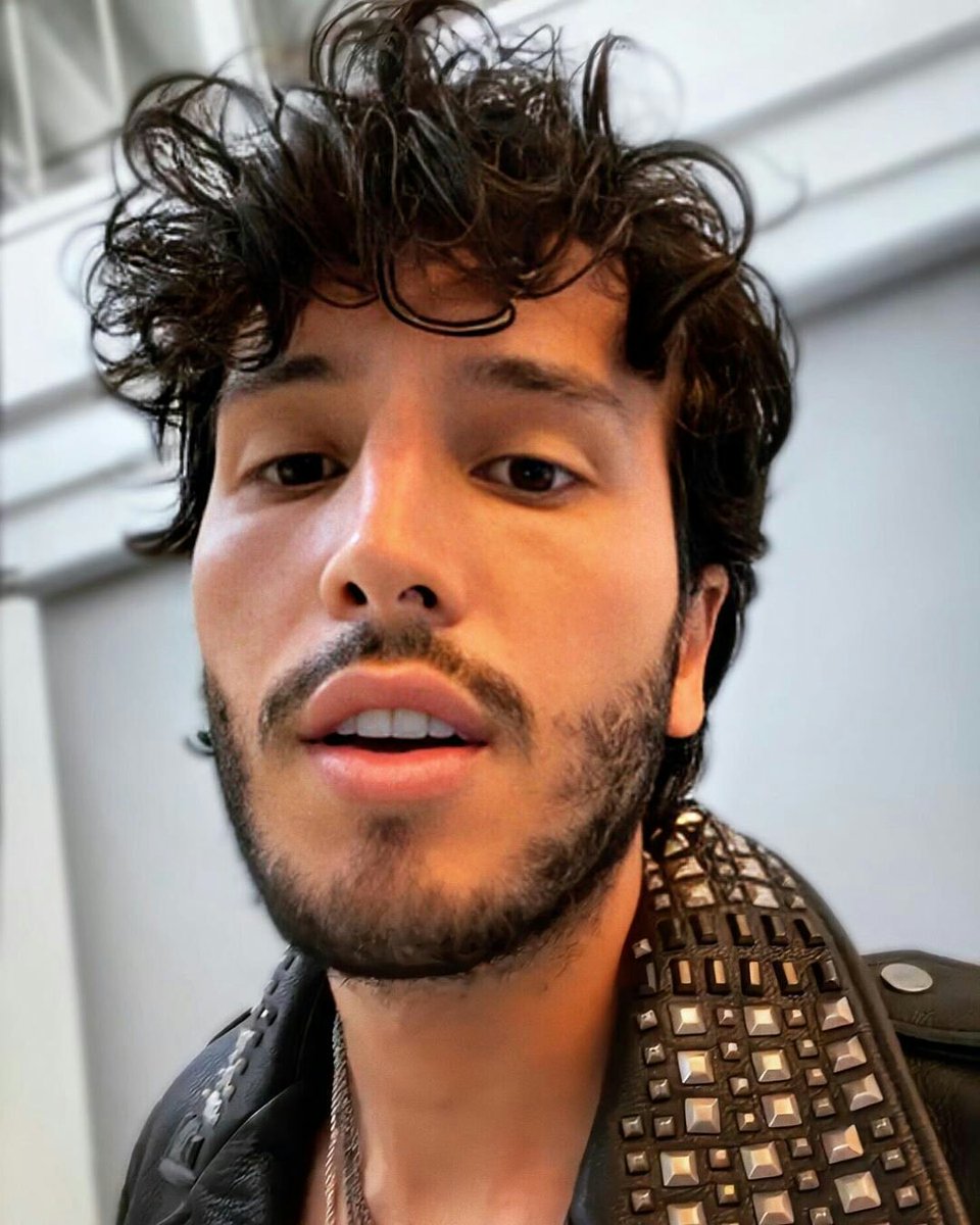 Sebastian Yatra Fans tweet media