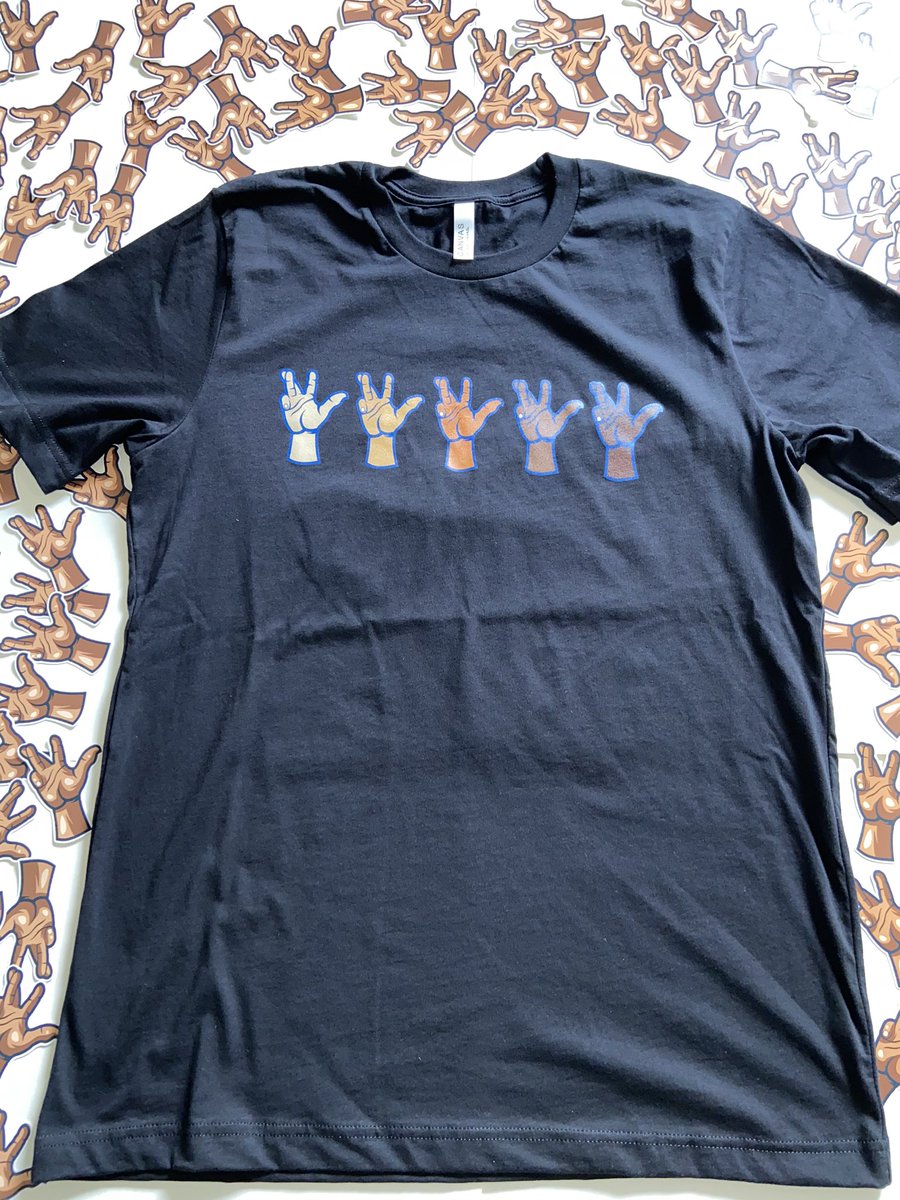 2waveyyorganics's tweet photo. Everything I do is for the progress, empowerment, and prosperity of us 🤞🏽🤞🏾🤞🏿 
#BlackOwnedBusiness #SupportBlackBusinesses #2waveyyorganics #2waveyy #2waveyyfam #StriveForGreatness #apparel #fubu #smallbusiness #designer @aj2waveyy1 https://t.co/9BO7GVnQHw