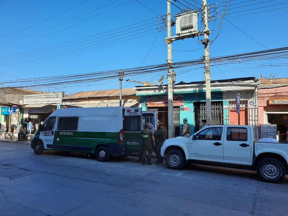 rsbchile's tweet photo. Una mujer detenida por operar un bar clandestino y 9 hombres denunciados por carabineros de la 3° comisaría de #Ovalle al estar ingiriendo alcohol e infringir el artículo 318 en la comuna.
@CarlosRiescoR @patopizarrovega @ToroMaca https://t.co/pyMwaPs4UG
