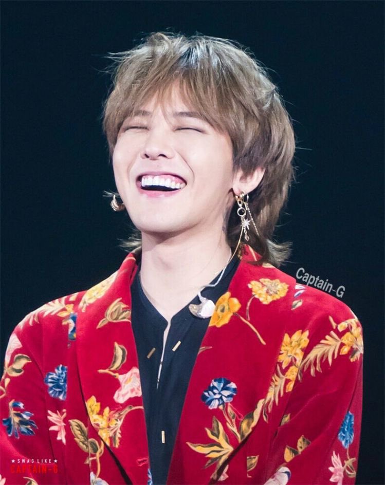 Narimi D S Guyz 0818 ジヨンちゃん 생일축하해요 Bigbangのリーダーg Dragon カリスマg Dragon そんな권지용 が生まれた大切な日 生まれてきてくれてほんとにありがとう ㅅ カリスマもいいけどやっぱりこの無邪気な