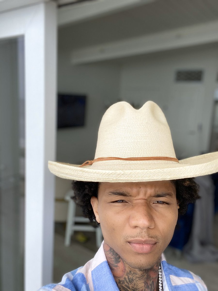 SwaeLee tweet picture
