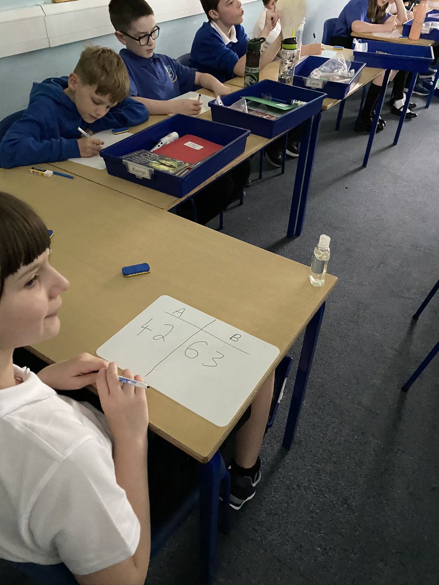 DeanburnPS_P3's tweet photo. Big Maths CLIC Session this morning! Testing our mental maths skills! ββββοΈ #bigmaths #clic #counting #learnits #itsnothingnew #calculations #numeracy https://t.co/1corDHrwSF