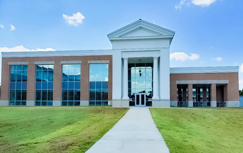 MGCCCBulldogs's tweet photo. Think you'll find a better cafeteria than @MGCCC's brand new one? We're proud to have this open at Perk: https://t.co/6ANuWHHk6f