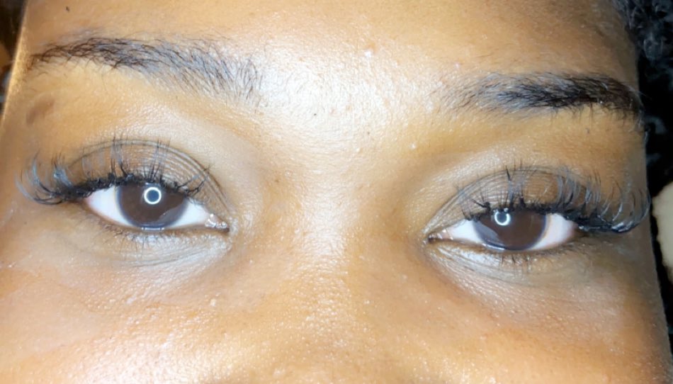 TreslanBeauty's tweet photo. natural sets are always my go to 🥰 #beginnerlashtech #LASHEDBYT #nsutwitter #757lashes https://t.co/LK7ChdGkl5