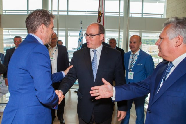 More photos from the 2016 Energy Security Forum; here's Hunter accepting an award w/ Prince Albert II of Monaco, (weird since we were told Hunter's role at Burisma was totally "behind the scenes")12/