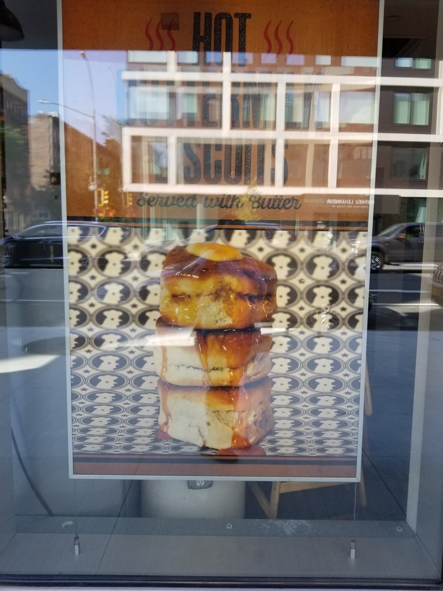 Cstbernard's tweet photo. @eatblueribbon  always love your food. Always delicious. But that picture is not what I received. Sorry not impressed by the butter biscuits. But everything else was great as expected. Thank you.. https://t.co/kImY9bblVM