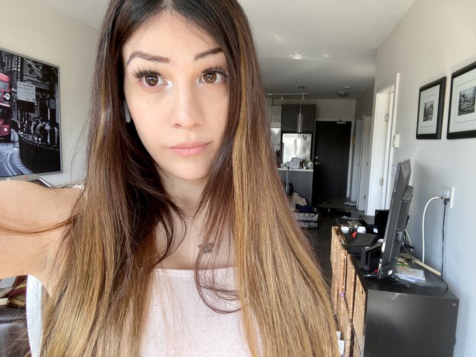 Look at me daddy 🥵 https://t.co/WHktnsOsFI