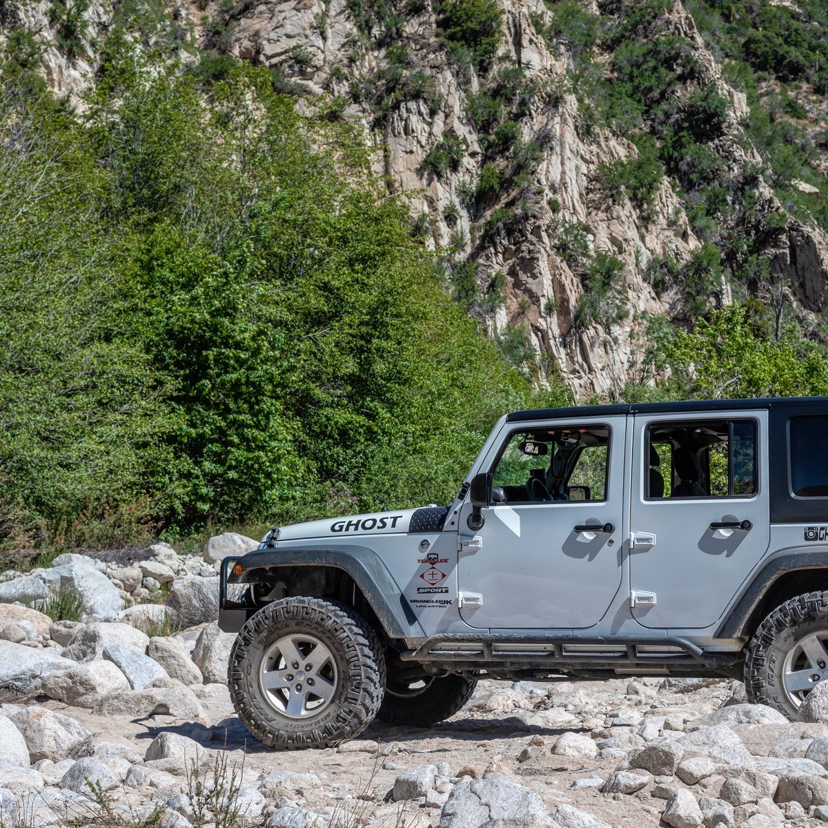 Ghost_18jku's tweet photo. Wishing I were here right now.... 🤓

_OIIIIIIIO_
#BigBear #MyEscape #LeaveTheCity #Exploring #Jeepers #JeepFamily #WranglerJK #AdventureRigs #JeepFreaks #JKUWorld #LiftedJeeps https://t.co/gRCw5Ju3Gk
