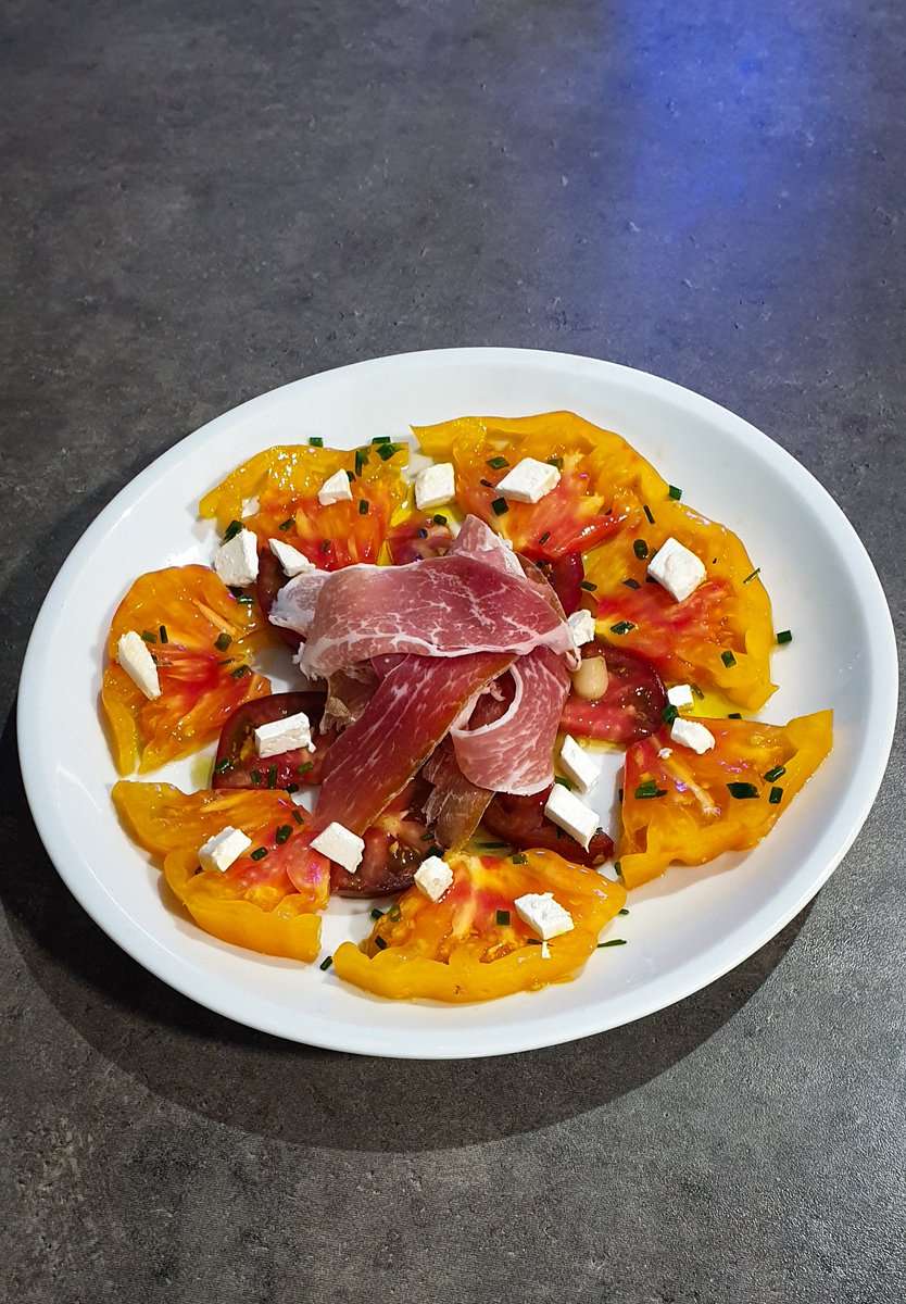 MaraiSnack's tweet photo. Humm, bonjour le #Marais !

Une p'tite assiette fraîcheur ça vous tente ?
Moi oui, alors à bientôt...😋

Pensez à réserver au 05 49 35 06 28 ou lors de votre venue au billetterie du Parc Du Coq à l'Âne.😉

#DeuxSèvres #MaraisPoitevin #ducoqalane #Poitou #DestinationDucoqalane https://t.co/mSu3rDsl5O
