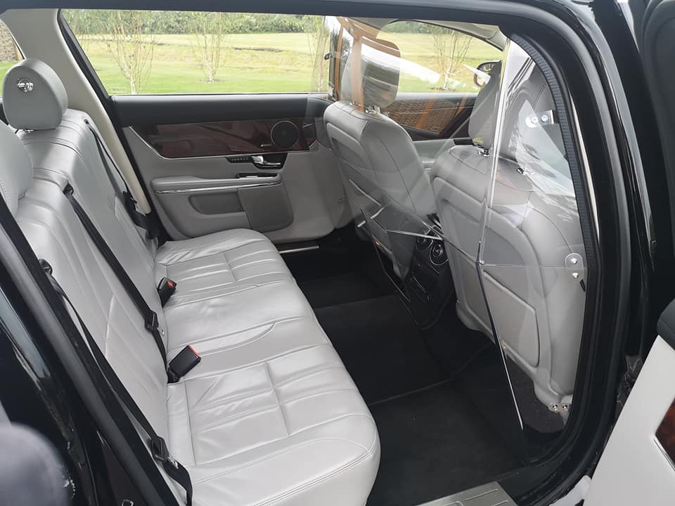 claridgefunera1's tweet photo. We are able to offer limousines which are now fitted with bespoke safety screens. Luxury and safety guaranteed...

#funeral #marlborough #wiltshire #limo #COVID19 https://t.co/Rys0xRDxSj