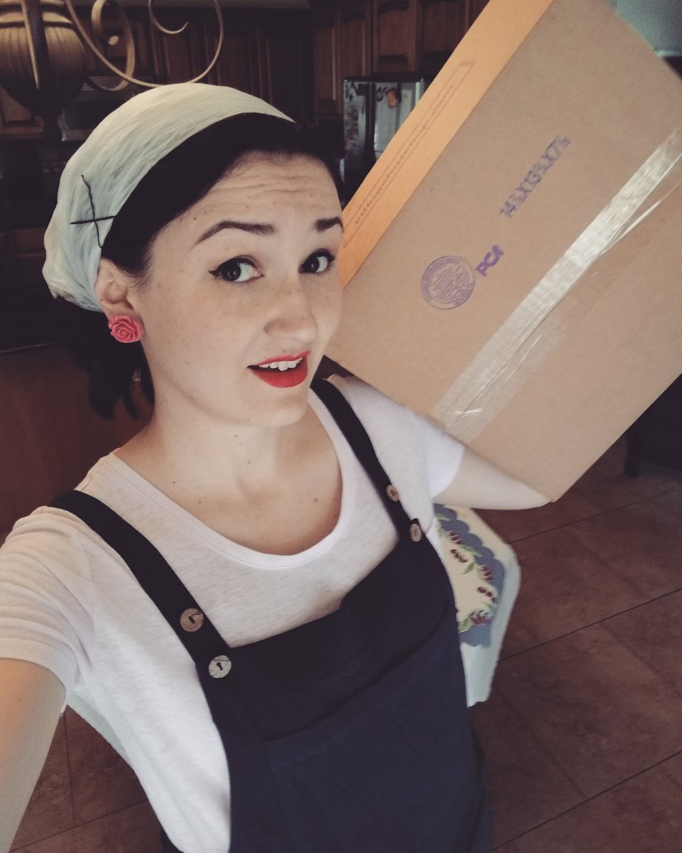 We can do it!
💌
I'm talking about saving the post office, people. How else am I supposed to get my fedora subscription boxes?
Grab some stationery and send a letter. Not only will you brighten someone's day, you'll show your support of Art 1 Sec 8 of the Constitution! USA!USA!🇺🇸