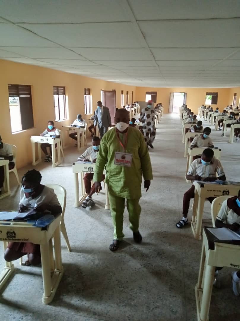 Honourable Commissioner for Education, Hon. Folorunso Oladoyin supervising the Monitoring process of the 2020 WAEC... He visited 15 schools across six Local Government in the state.