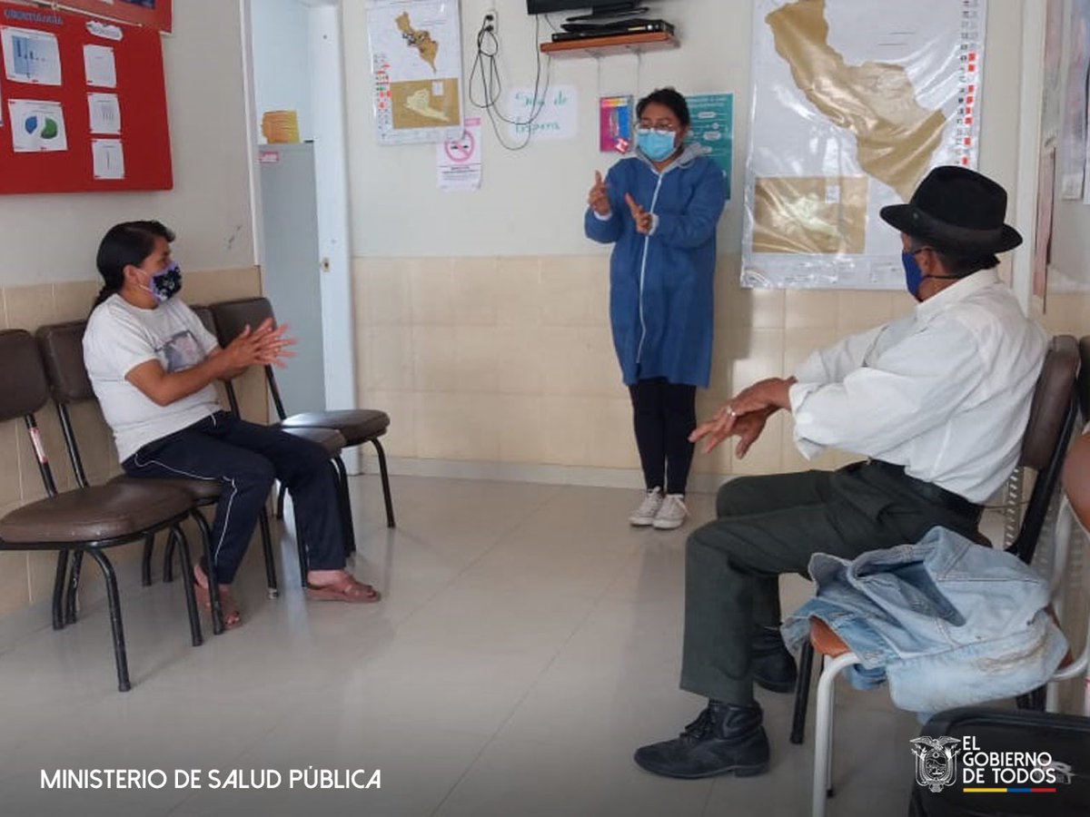 DPS_Chimborazo's tweet photo. #Capsol #Chimborazo Personal de primer nivel en la sala de espera continúa educando e informando a la ciudadanía sobre las medidas correctas de para la prevención de #Covid_19. #ActivadosPorLaSalud https://t.co/1VKkF1VVtm
