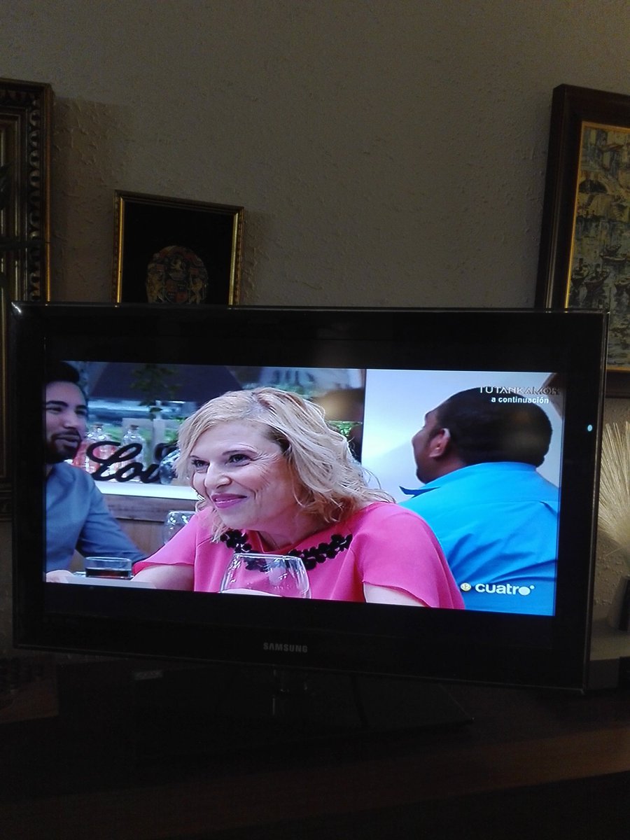 Llevo rato viendo que ultra desagradable es esta señora #firstdates17a