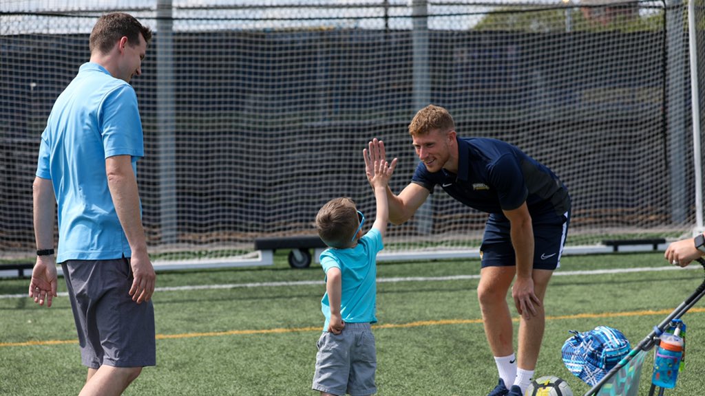 marquettesoccer's tweet photo. We do it #FortheKids ✊✊

#WeAreMarquette | #MarquetteSoccer https://t.co/LlnzH6uPfQ