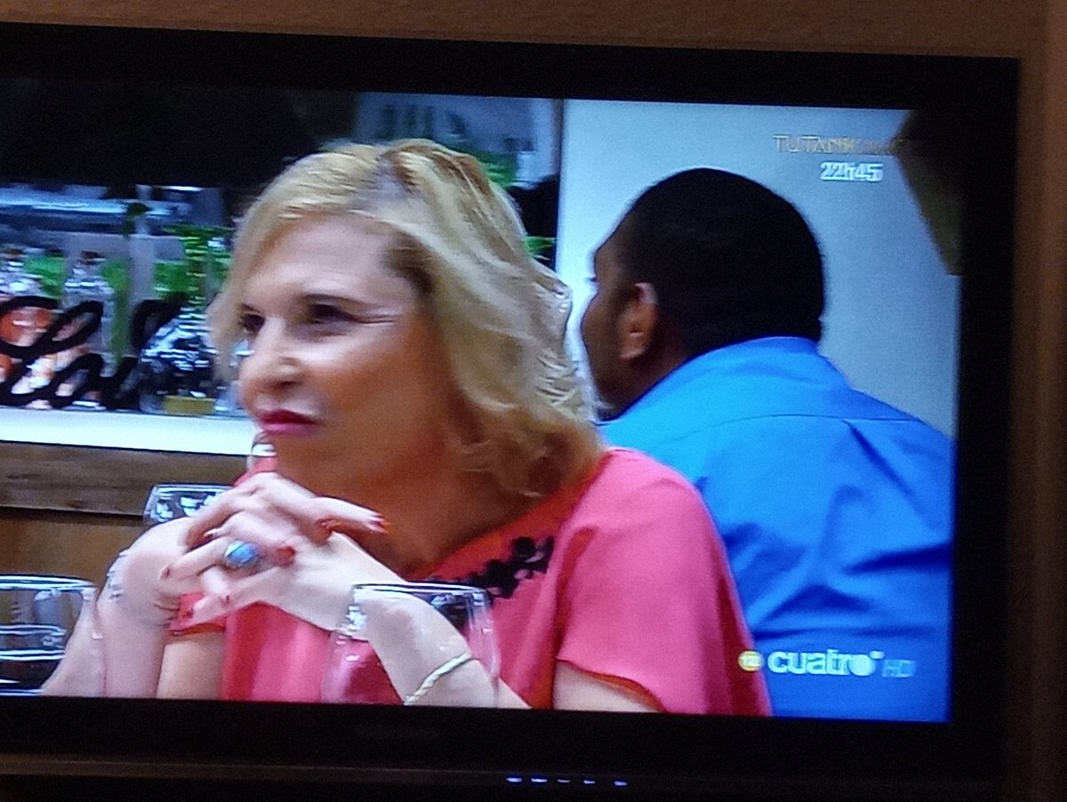 Que careto madre mia pero esta mujer que se cree #FirstDates17A