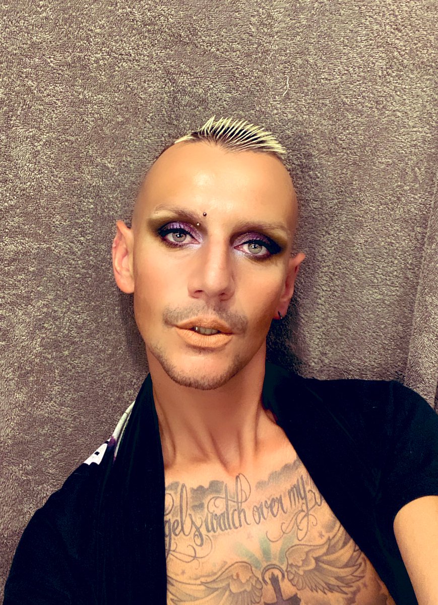 IronLeLoup's tweet photo. My Last 2 Makeup very coloured One vs more neutral Other One. #makeup #makeupartist #MakeupAddict #makeuplover #makeupboy #makeupguy #makeuptweet #makeupoftheday #makeuponfleek #beauty #beautyboy #beautyguy #mua #makeupfrance https://t.co/62Zd9bOELF
