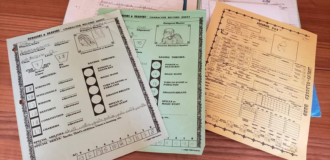 PodcastIndi's tweet image. Found some Flashback Yester-year Old Classic RPG Game stuff this weekend while doing a bit of organizing. Now I feel old... 🛸 ~Eric