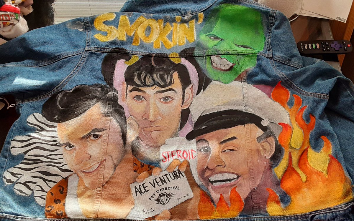 strokeofgene's tweet image. Jim Carrey costume denim jacket! Hands down my favorite actor! @JimCarrey

IG: @strokeofagenius_